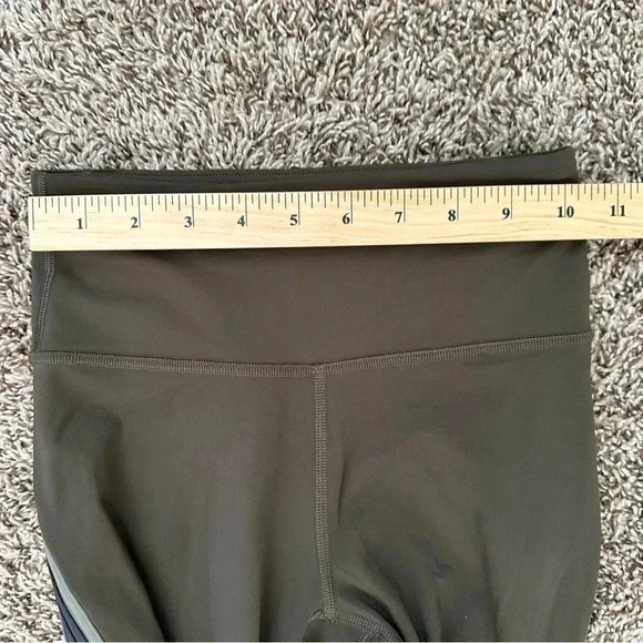 Lululemon Run Crew Tight 28" Nulux Dark Olive Green Obsidian Grey Sage Size 2 - Picture 6 of 10